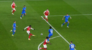 Arsenal 21 cú sút, 2 bàn: Đã đủ bản lĩnh chinh phục châu Âu?