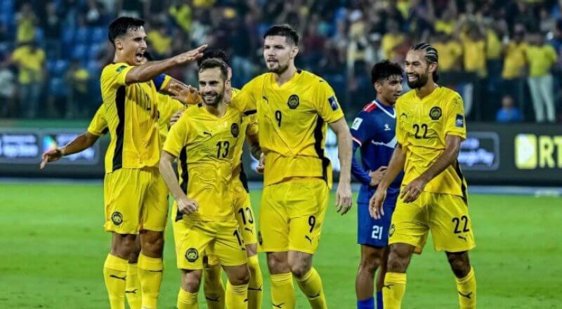 Bê bối nhập tịch, FAM bị CĐV Malaysia phản đối