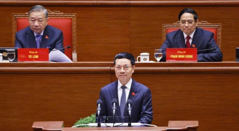 Bộ trưởng Khoa học và Công nghệ Nguyễn Mạnh Hùng đang tham luận tại Đại hội Đảng XIV