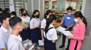 Các thí sinh thi lớp 10 tại trường công lập TP HCM