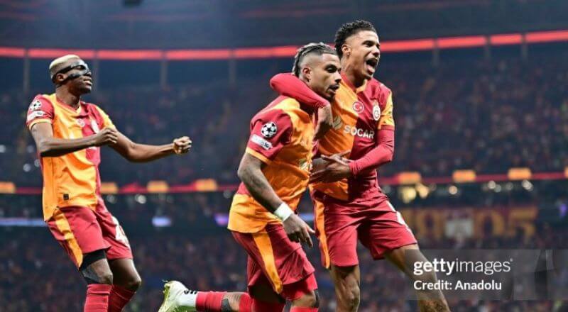Galatasaray “bão” phố Liverpool bất chấp cấm UEFA 2