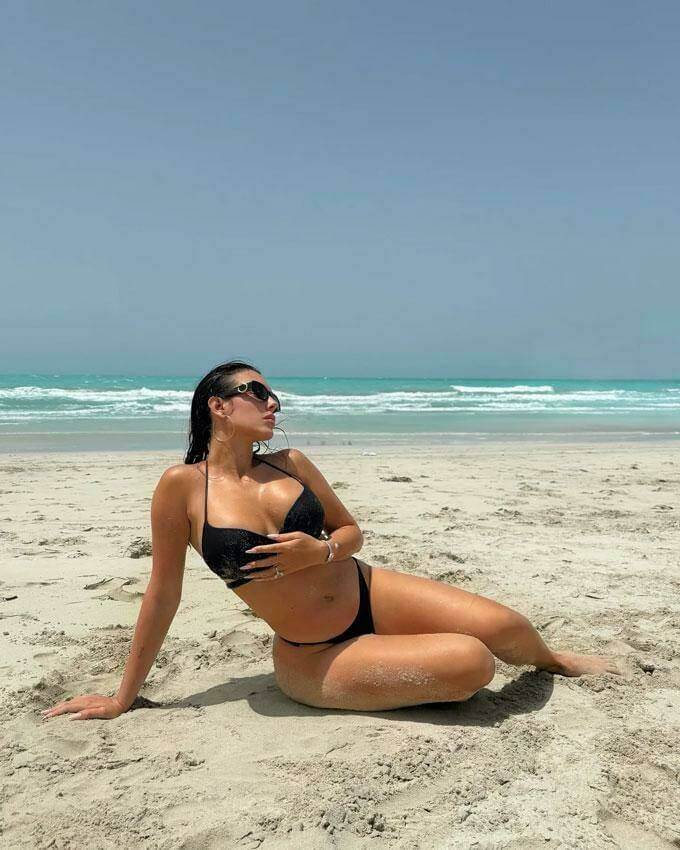 Georgina Rodriguez gây chú ý với hình ảnh gợi cảm