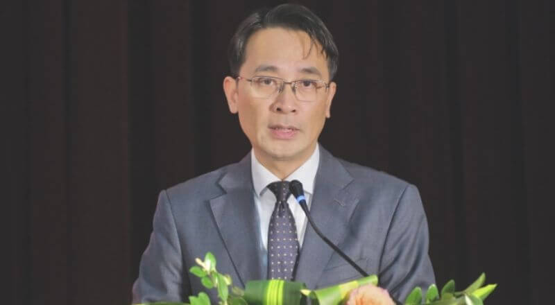 GS Chử Đức Trình đang phát biểu tại lễ trao giải cuộc thi Naprock Procon