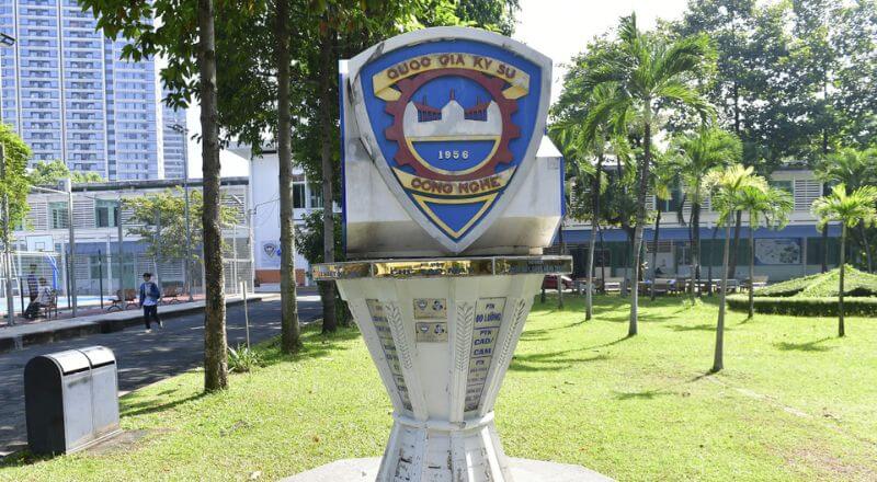 Hiện trạng khuôn viên rộng hơn 14 ha của Đại học Bách khoa TP HCM 20 Hiện trạng khuôn viên đại học bách khoa TP HCM 5