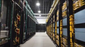 Hình ảnh không gian bên trong trung tâm dữ liệu của Oracle