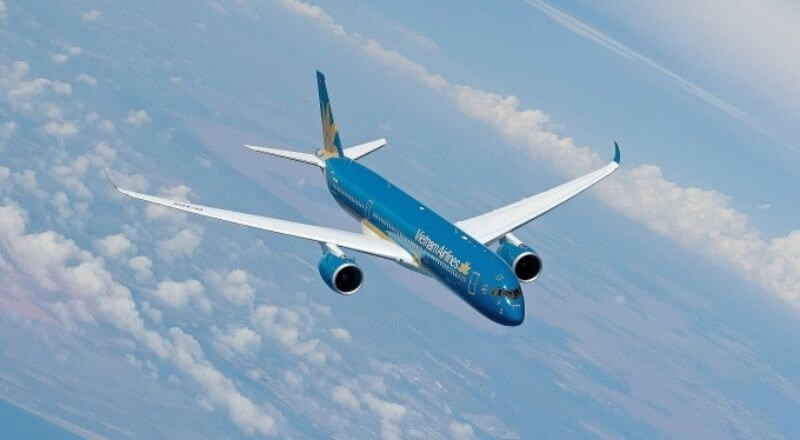 Hình ảnh Máy bay Vietnam Airlines trên bầu trời