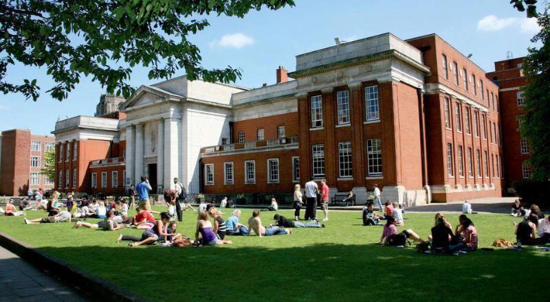 Khuôn viên Đại học Manchester tại Anh