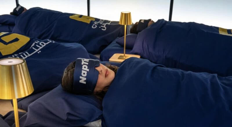 Tập gym bằng cách ngủ – xu hướng mới ở Dubai 3 Một vài khách hàng tới phòng Gym để ngủ