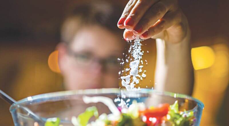 Muối khiến thực phẩm tiết nước