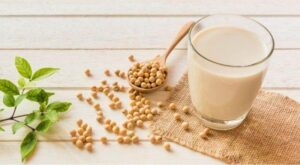 Nam giới uống sữa đậu nành có ảnh hưởng đến sinh lý không?