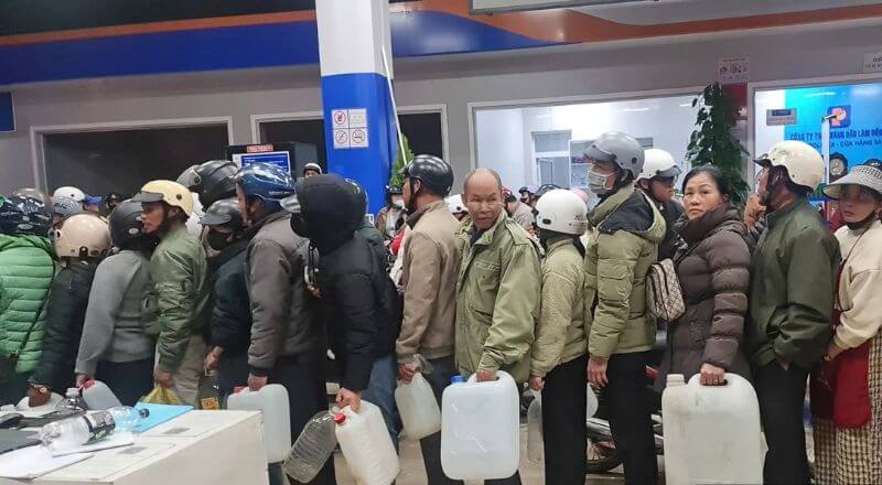 Người dân châu Á gặp khó vì giá gas và xăng dầu tăng mạnh