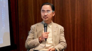 Ông Phan Thanh Sơn đang phát biểu tại hội nghị