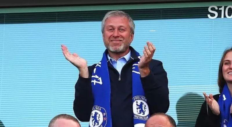 Sự thật phía sau khoản tiền Chelsea Abramovich cam kết