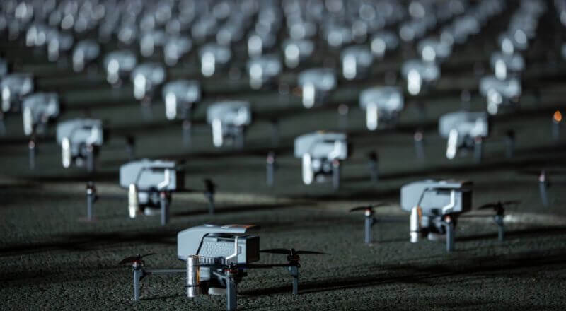 Vô số thiết bị bay không người lái trong một sự kiện ở Hà Nội hồi đầu năm 2025