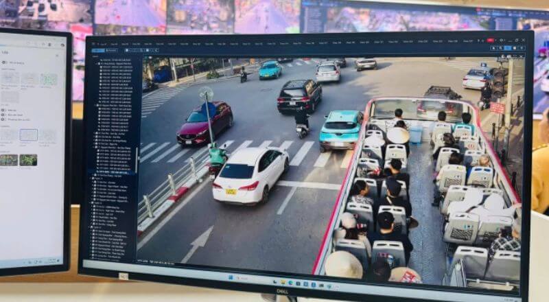 Camera AI theo dõi hoạt động giao thông tại Hà Nội